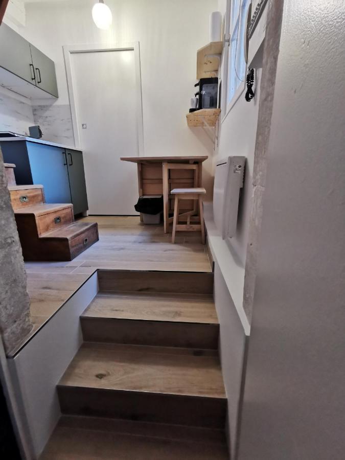 Studio En Duplex Dans Un Hotel Particulier كان المظهر الخارجي الصورة