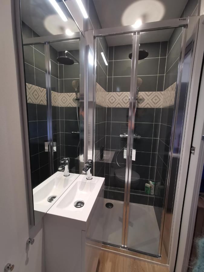 Studio En Duplex Dans Un Hotel Particulier كان المظهر الخارجي الصورة